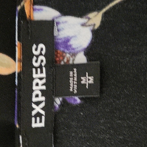 Express Black Floral V-Neck 3/4 Sleeve Shift Mini Dress with Tie Detail - Size M - Picture 8 of 10